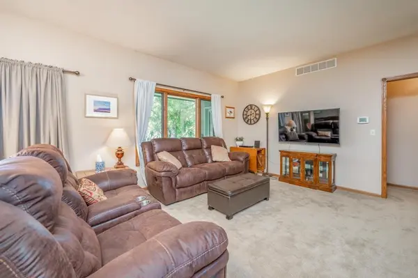 6509 W CLEAR MEADOW CIR, Wichita, KS 67205