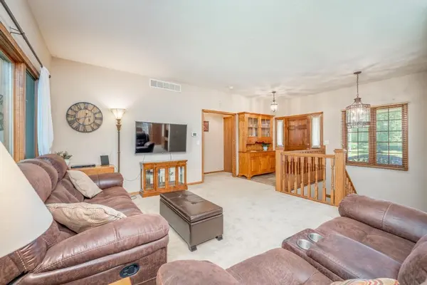 6509 W CLEAR MEADOW CIR, Wichita, KS 67205