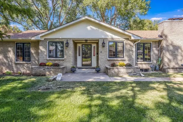 17 Circle Dr, Mulvane, KS 67110