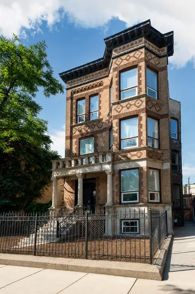 848 W George ST #G, Chicago, IL 60657