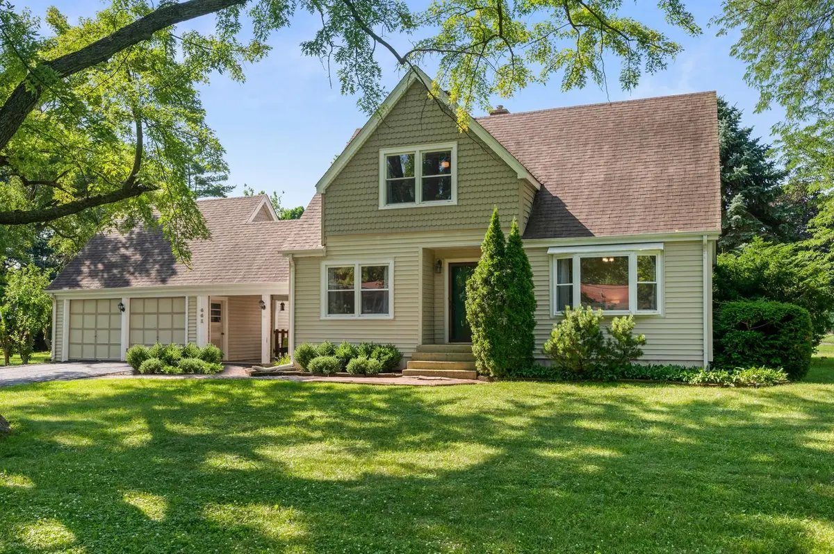 16W661 White Pine RD, Bensenville, IL 60106