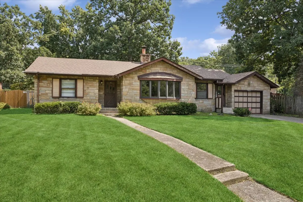 422 E Ravine AVE, Willow Springs, IL 60480