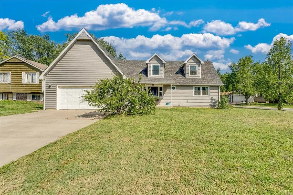 1900 N BURNING TREE RD, Derby, KS 67037