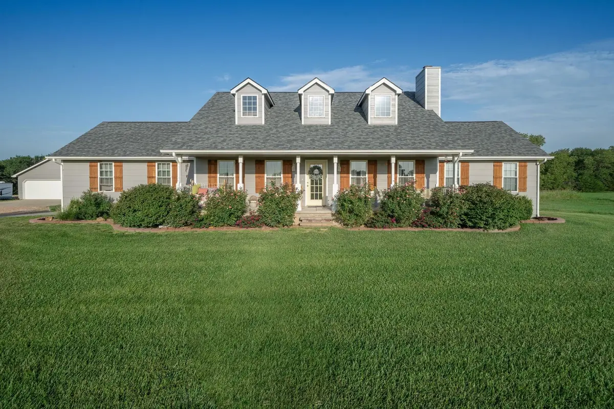 1598 E Country ln, Mulvane, KS 67110