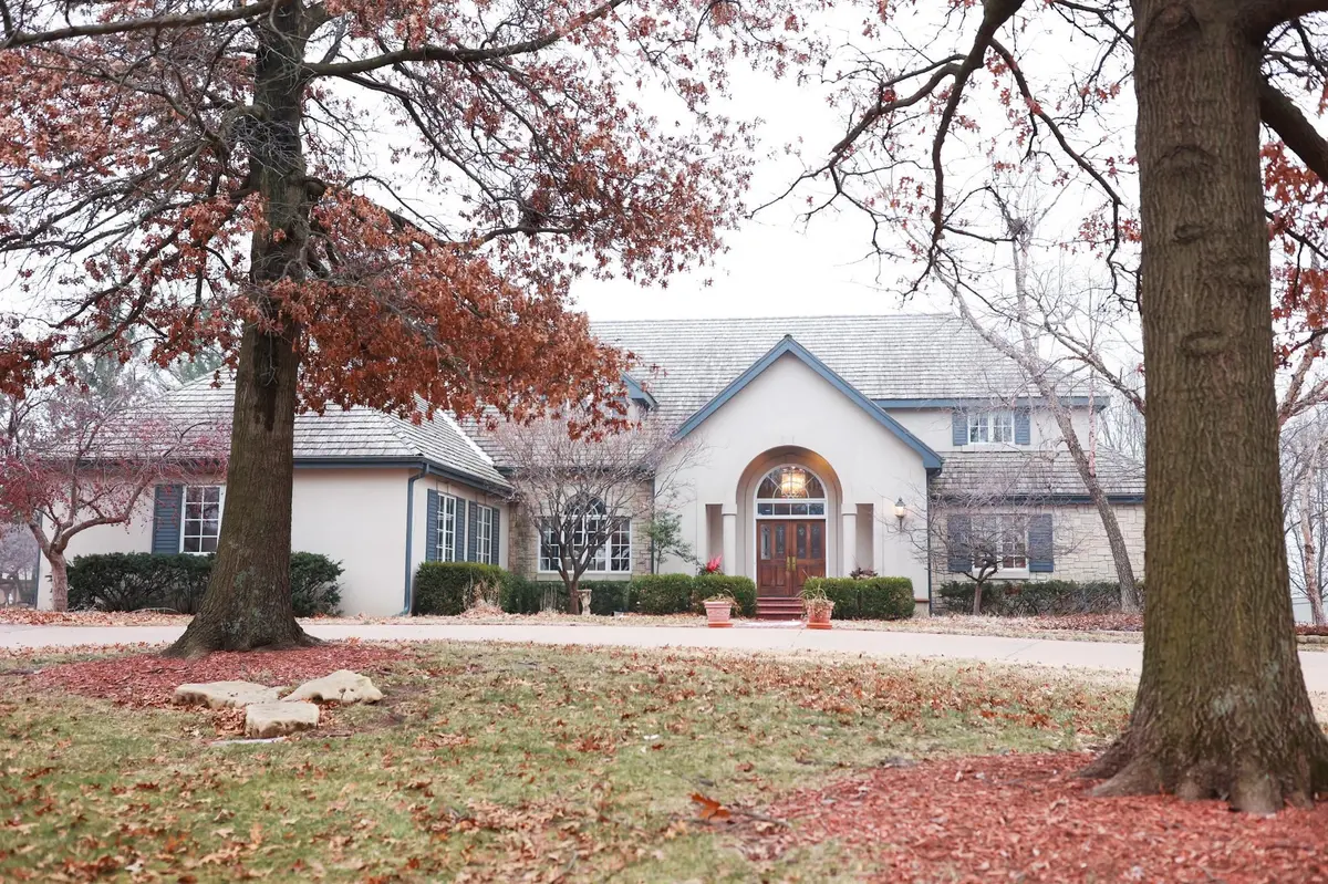 14231 E Donegal Cir, Wichita, KS 67230