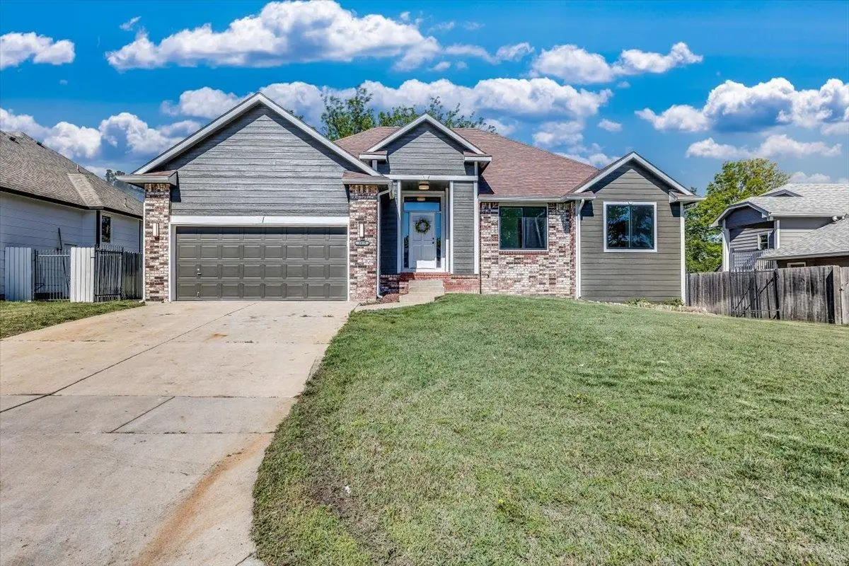2019 S Cooper St, Wichita, KS 67207