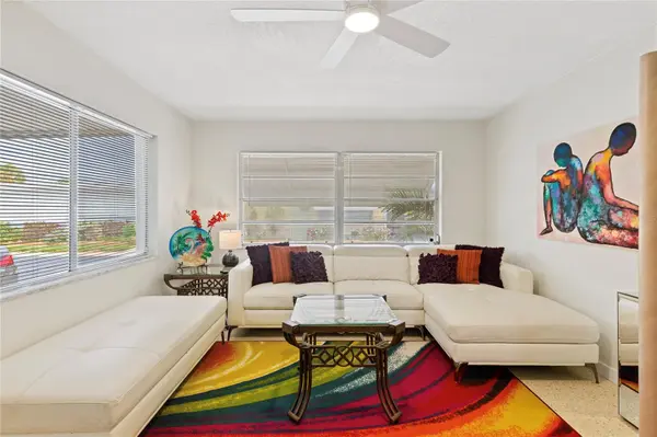 250 ROSERY RD NW #280, Largo, FL 33770