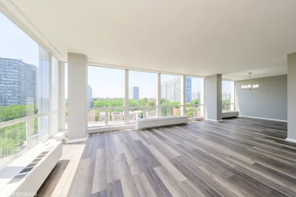 601 E 32nd ST #801, Chicago, IL 60616