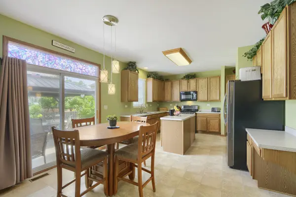 908 Angelica CIR, Joliet, IL 60431
