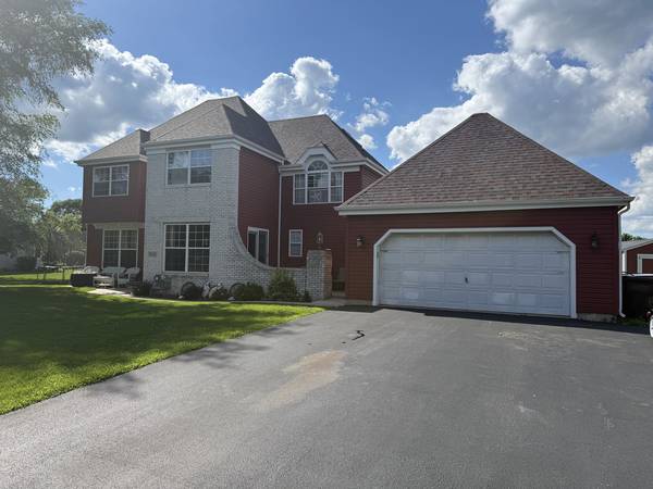 940 Beaver Pond DR, Marengo, IL 60152