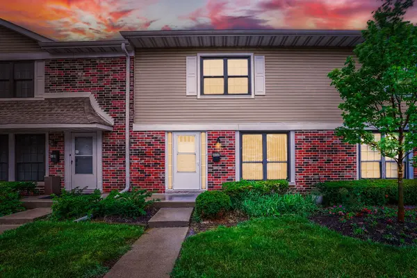4132 Brentwood LN, Waukegan, IL 60087