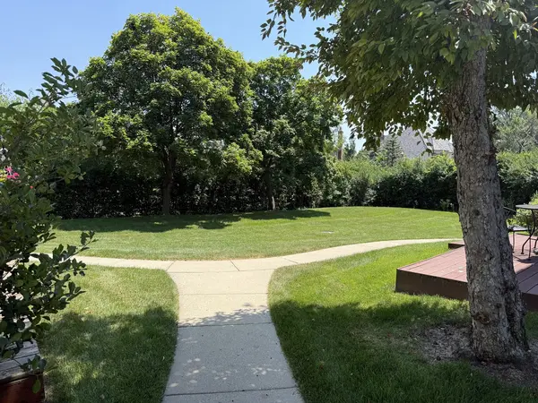449 Old Surrey RD, Hinsdale, IL 60521
