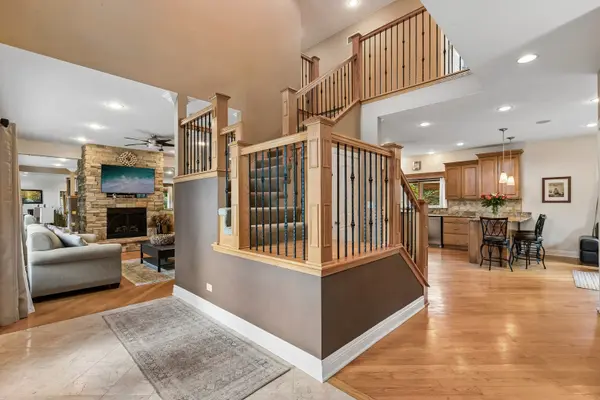610 W Lonnquist BLVD, Mount Prospect, IL 60056