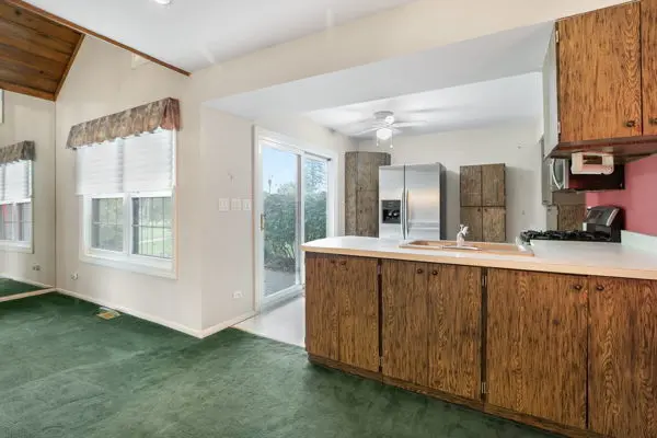 732 Chandler RD #732, Gurnee, IL 60031