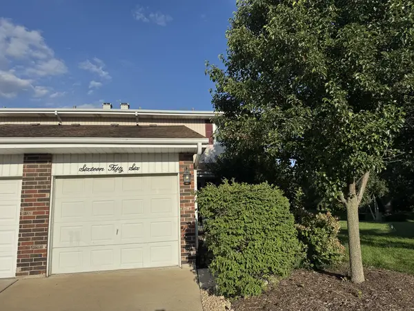 1656 Castbourne CT, Wheaton, IL 60189