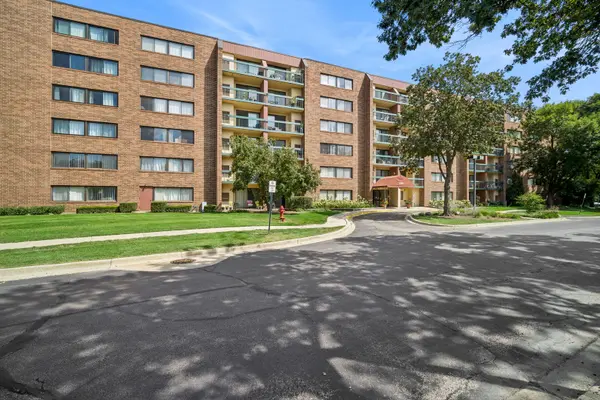1840 Huntington BLVD #305, Hoffman Estates, IL 60169