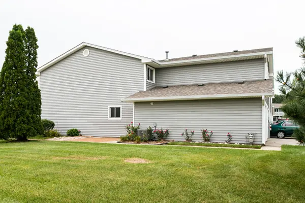 34293 N Birch LN, Gurnee, IL 60031