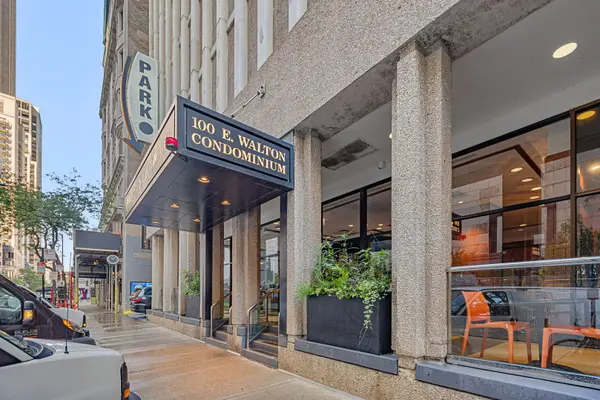 100 E Walton ST #27H, Chicago, IL 60611