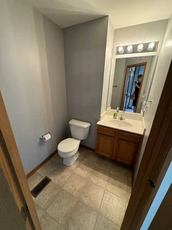 Address not disclosed, Round Lake, IL 60073