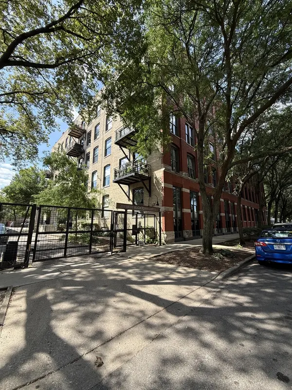 2511 W Moffat ST #201, Chicago, IL 60647