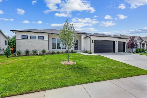 1501 N Shadow Rock Dr, Andover, KS 67002