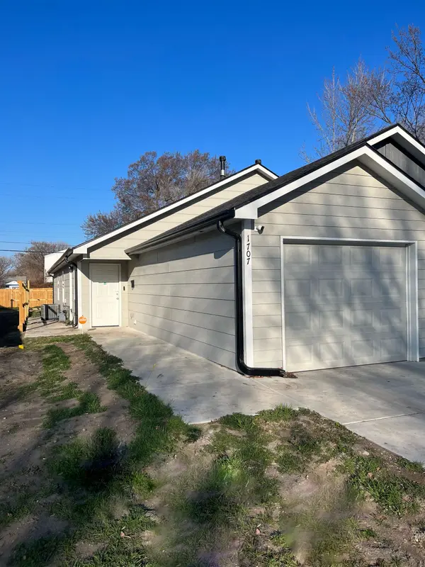 1707 N Grove Ave, Wichita, KS 67214