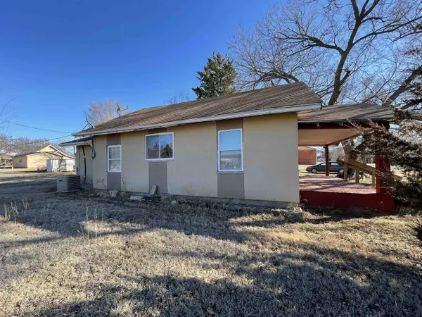 618 N Main St, Attica, KS 67009