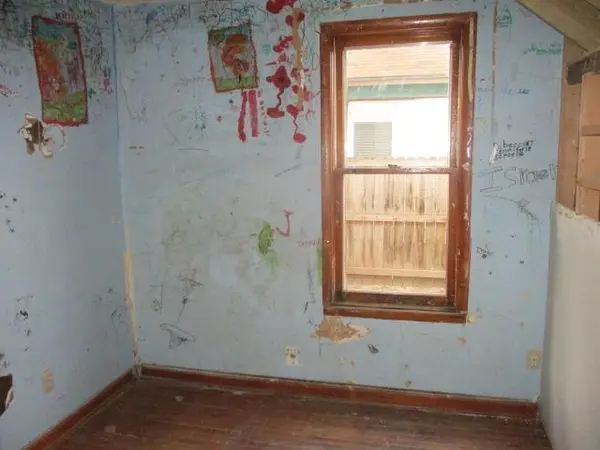 540 N 12th St, Salina, KS 67401