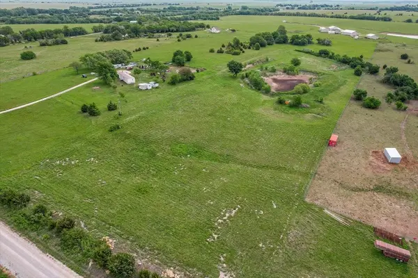 4848 NW Shumway Rd, El Dorado, KS 67042