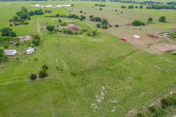 4848 NW Shumway Rd, El Dorado, KS 67042