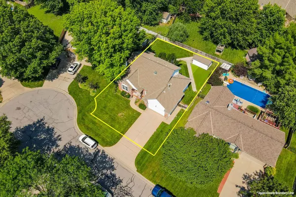 10114 W WESTPORT CT, Wichita, KS 67212