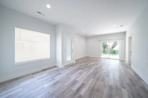 5491 N Colburn, Bel Aire, KS 67220
