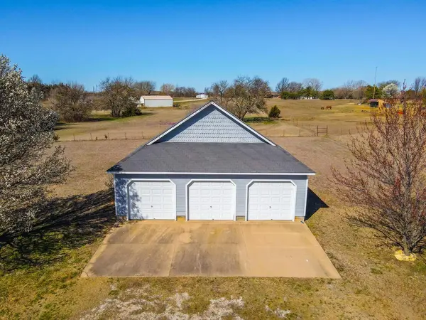 1315 K 15, Mulvane, KS 67110