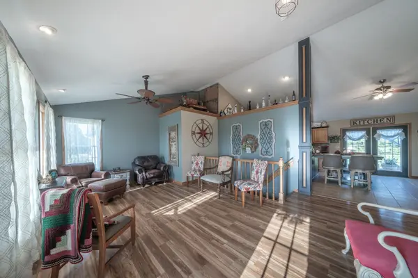 1598 E Country ln, Mulvane, KS 67110
