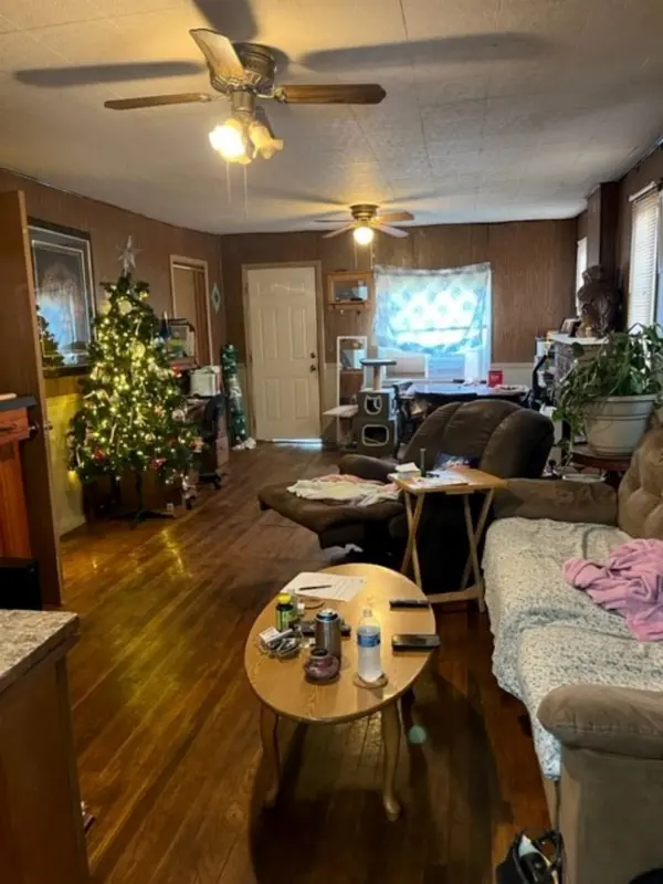 1009 W Kansas Ave, El Dorado, KS 67042