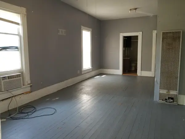 807 N Elm St, Eureka, KS 67045