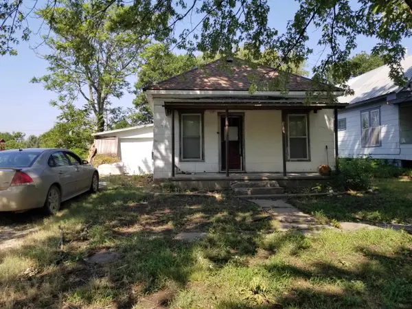 807 N Elm St,  Eureka,  KS 67045
