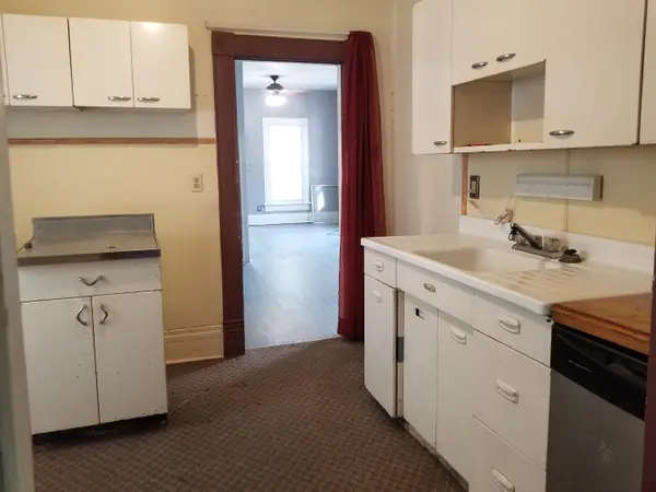 807 N Elm St, Eureka, KS 67045