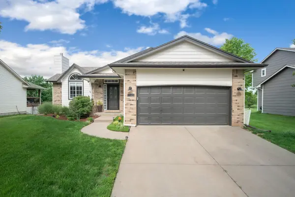 421 S Stoney Point Cir, Wichita, KS 67209