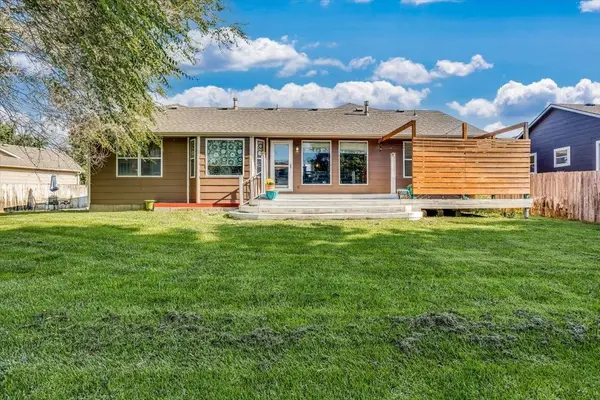 707 Greenfield St, Valley Center, KS 67147