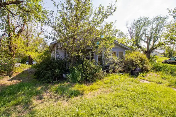 107 Kingman Ave, Coats, KS 67028