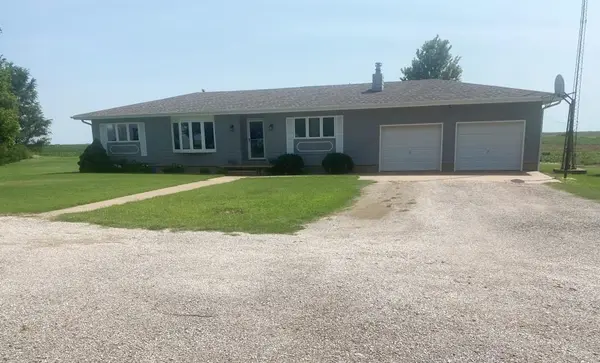 1057 NE 20 Rd, Freeport, KS 67049