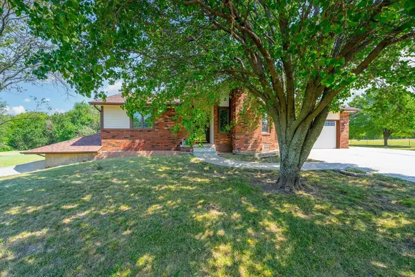 14618 SW 173rd St, Rose Hill, KS 67133