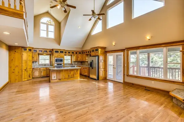 1356 STATE ROAD 15, Mulvane, KS 67110