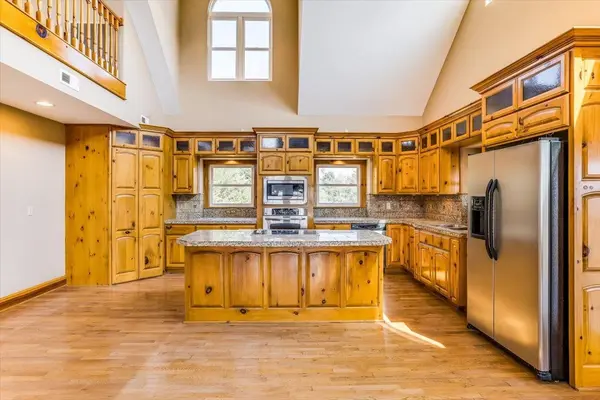 1356 STATE ROAD 15, Mulvane, KS 67110