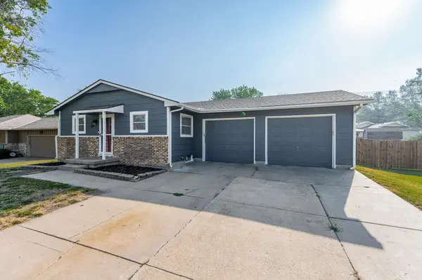 10 Harris Dr, Rose Hill, KS 67133