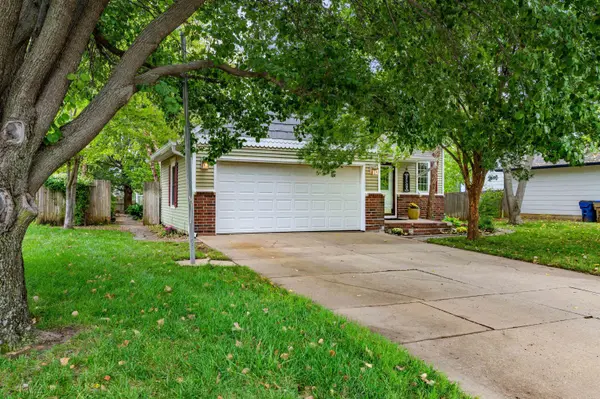 414 N GREENVALLEY DR, Andover, KS 67002