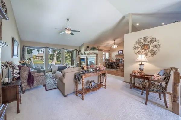 510 E Lakecrest Dr, Andover, KS 67002