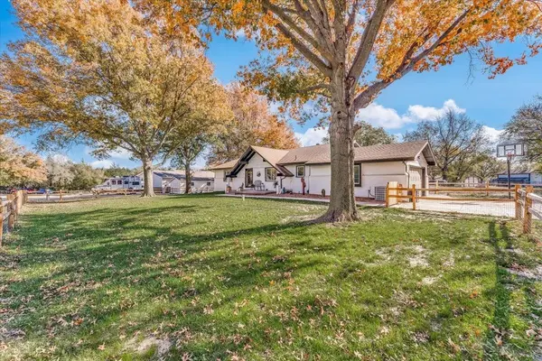 6 Tonjo Ct, Goddard, KS 67052