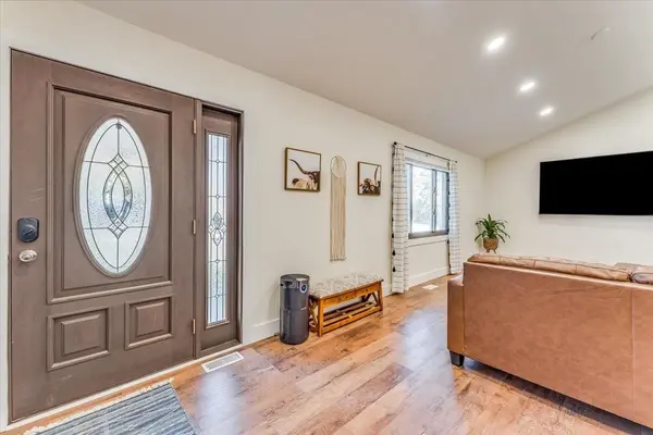 6 Tonjo Ct, Goddard, KS 67052